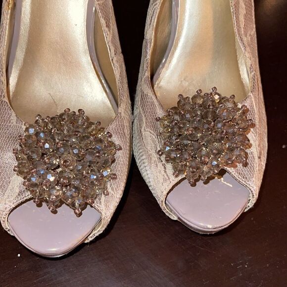 Crystal and Lace Slingback Stilettos - Picture 1 of 14